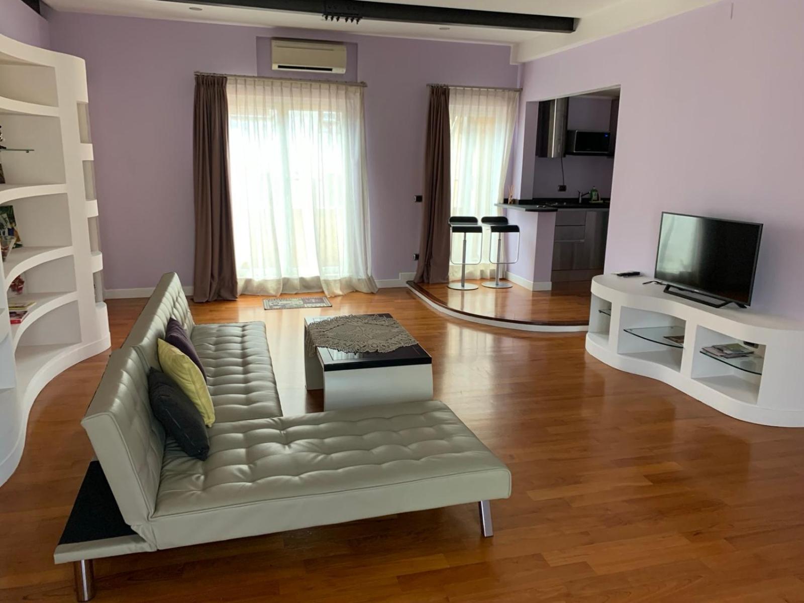 Attico Loft & Rooftop Colosseo โรม ภายนอก รูปภาพ